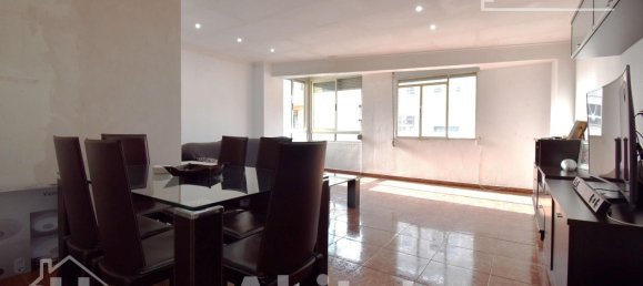 Apartamento de 3 dormitorios en València, Spain No. 119461 3
