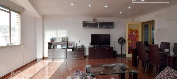 Apartamento de 3 dormitorios en València, Spain No. 119461 2