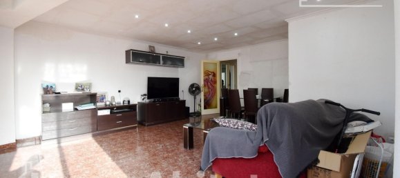 Apartamento de 3 dormitorios en València, Spain No. 119461 4