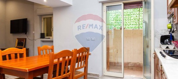 9 rooms Apartment in Catania, Italy No. 300917 4