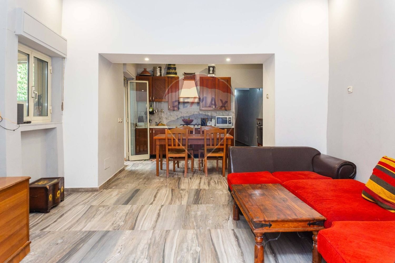 9 rooms Apartment in Catania, Italy No. 300917