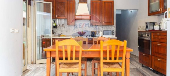9 rooms Apartment in Catania, Italy No. 300917 3