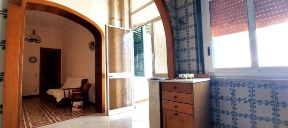 3 Schlafzimmer Wohnung in Palermo, Italy, Nr. 325480 14
