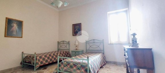 3 Schlafzimmer Wohnung in Palermo, Italy, Nr. 325480 11