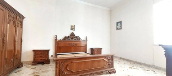 3 Schlafzimmer Wohnung in Palermo, Italy, Nr. 325480 6