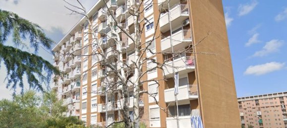 2 rooms Apartment in Novara, Italy No. 16069 13