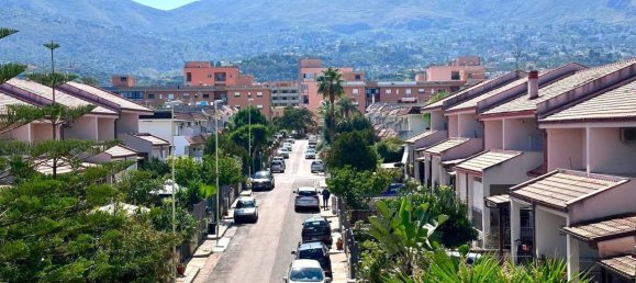 Apartamento de 4 divisões em Carini, Italy N.º 82838 2