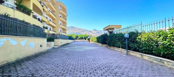 Apartamento de 4 divisões em Carini, Italy N.º 82838 21