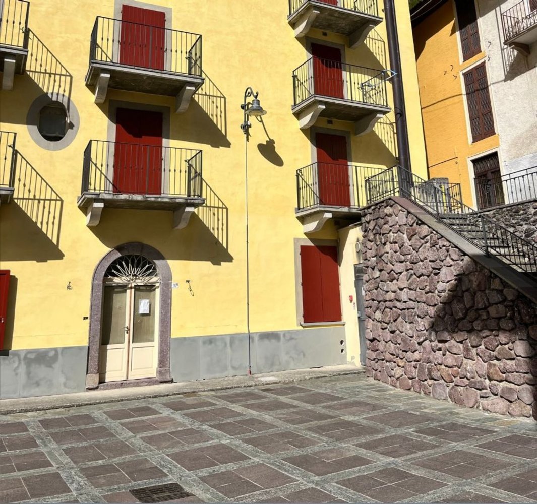 Дуплекс с 3 комнатами в Ронкобелло, Италия № 8588