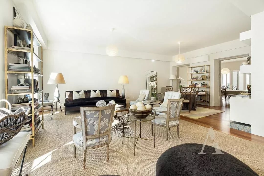 4 bedrooms Apartment in Lisbon, Portugal No. 139653