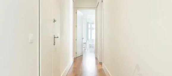 4 bedrooms Apartment in Lisbon, Portugal No. 139653 3