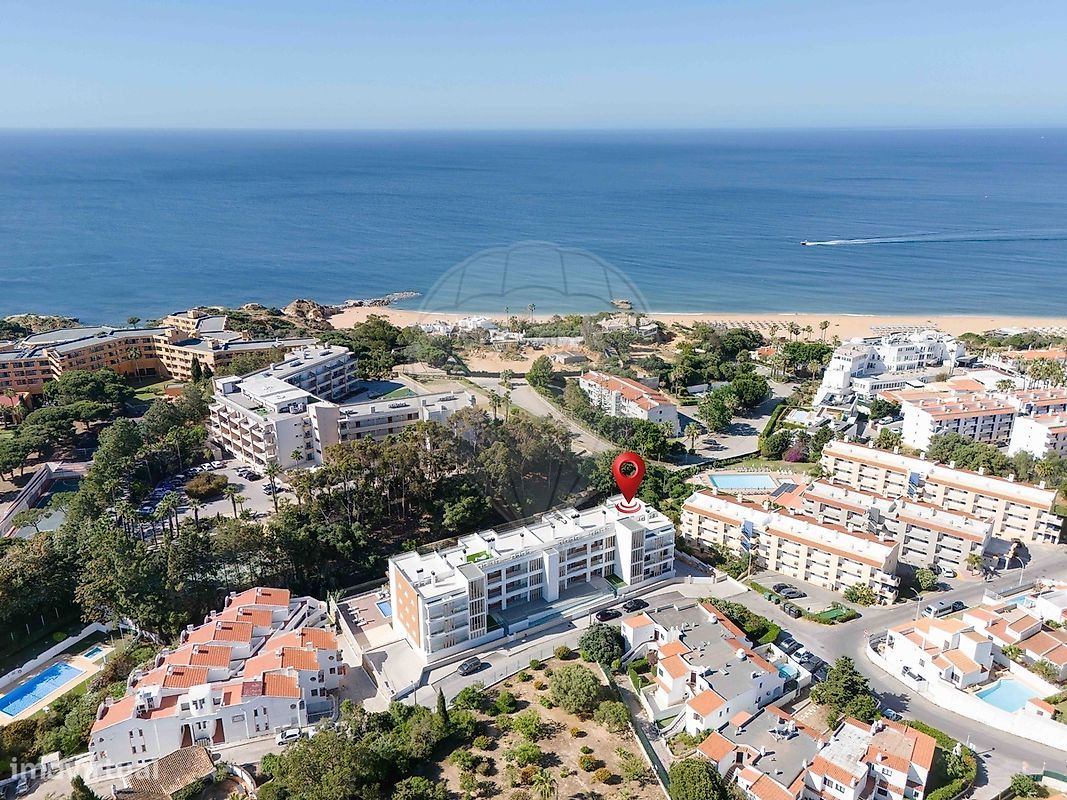 Apartamento de 3 dormitorios en Albufeira, Portugal No. 135213