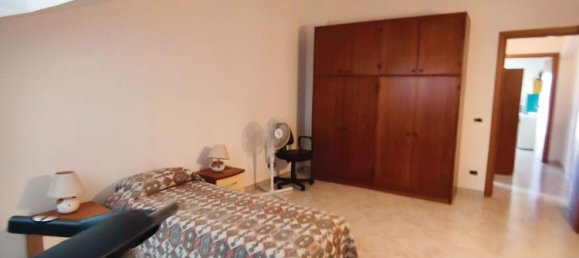 Duplex de 6 divisões em Santo Stefano di Camastra, Italy N.º 296028 43