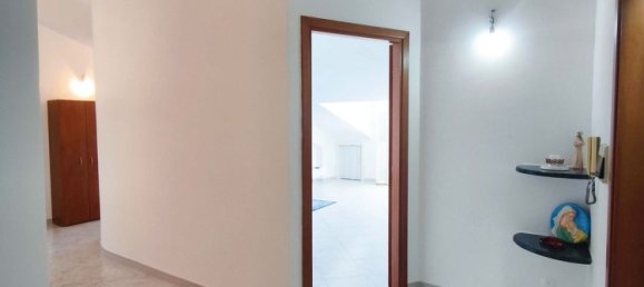 Duplex de 6 divisões em Santo Stefano di Camastra, Italy N.º 296028 34