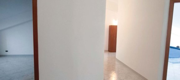 Duplex de 6 divisões em Santo Stefano di Camastra, Italy N.º 296028 35