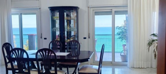 Duplex de 6 divisões em Santo Stefano di Camastra, Italy N.º 296028 5