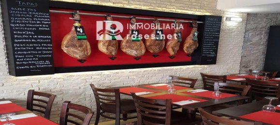 Gewerbliche Immobilie in Roses, Spain 291m², Nr. 136055 3