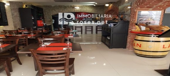 Gewerbliche Immobilie in Roses, Spain 291m², Nr. 136055 6