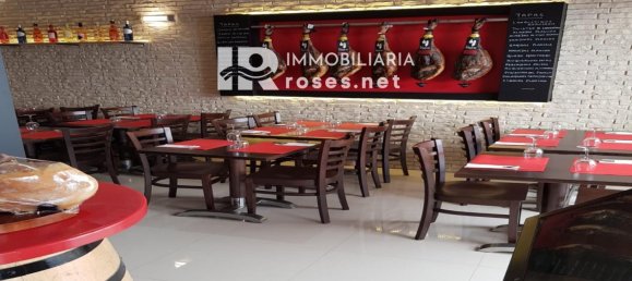 Gewerbliche Immobilie in Roses, Spain 291m², Nr. 136055 4