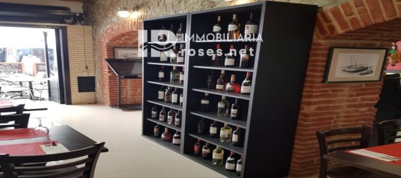 Gewerbliche Immobilie in Roses, Spain 291m², Nr. 136055 46