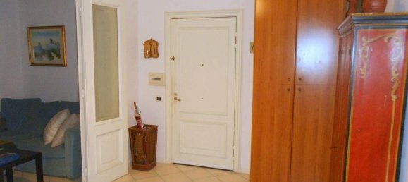 Квартира с 3 комнатами в Неаполь, Италия № 35694 25