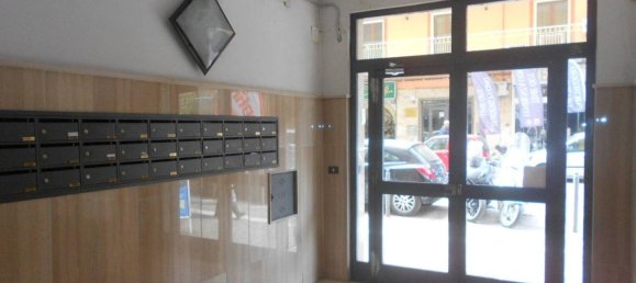 Квартира с 3 комнатами в Неаполь, Италия № 35694 24