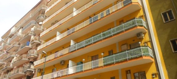 Квартира с 3 комнатами в Неаполь, Италия № 35694 2