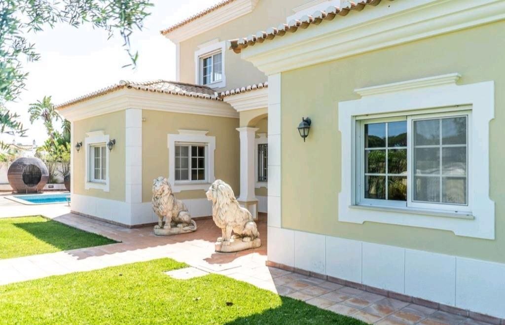 4 bedrooms Villa in Almancil, Portugal No. 122550