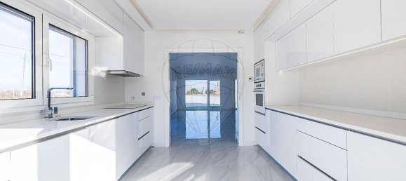 5 bedrooms House in Batalha, Portugal No. 22438 6