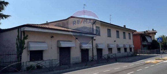 3 rooms Commercial property in Boltiere, Italy No. 356472 4