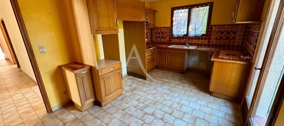 5 bedrooms Villa in Gard, France No. 290336 5