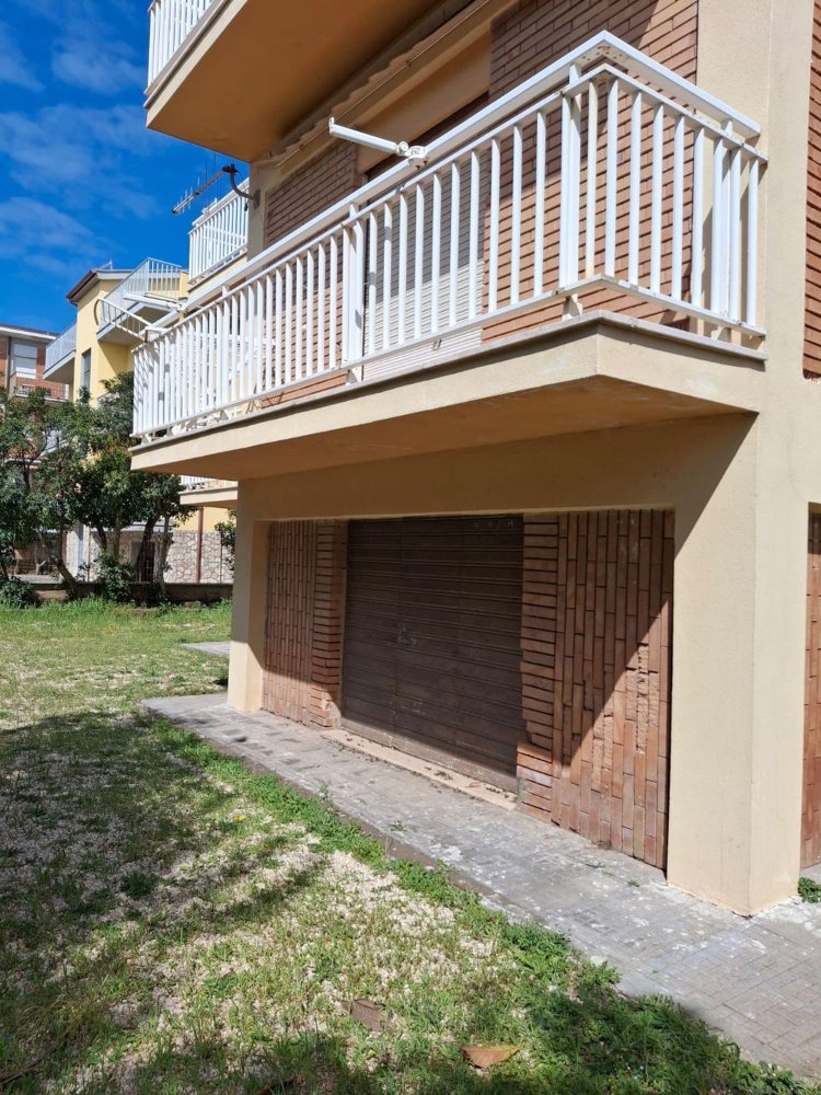 4غرفة بانتهاوس في Montalto di Castro, Italy رقم 126819