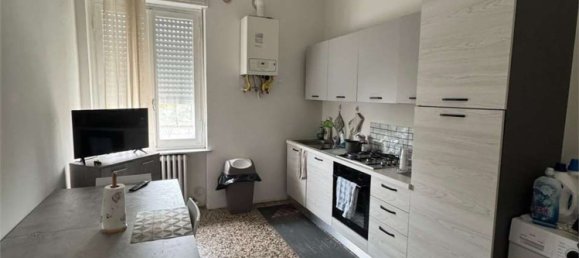 3 bedrooms Apartment in Alessandria, Italy No. 345096 2