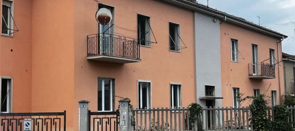 3 bedrooms Apartment in Alessandria, Italy No. 345096 5