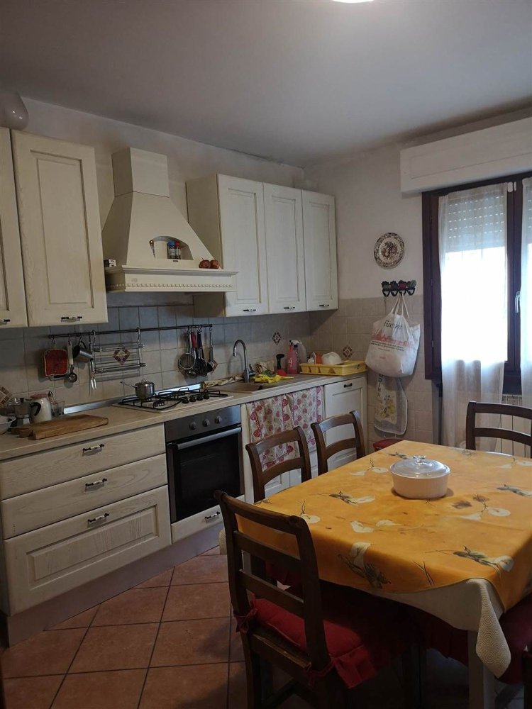 Casa de 6 divisões em Loro Ciuffenna, Italy N.º 73451