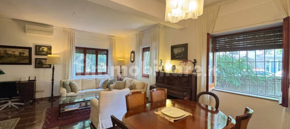 3 bedrooms Apartment in Naples, Italy No. 349707 11