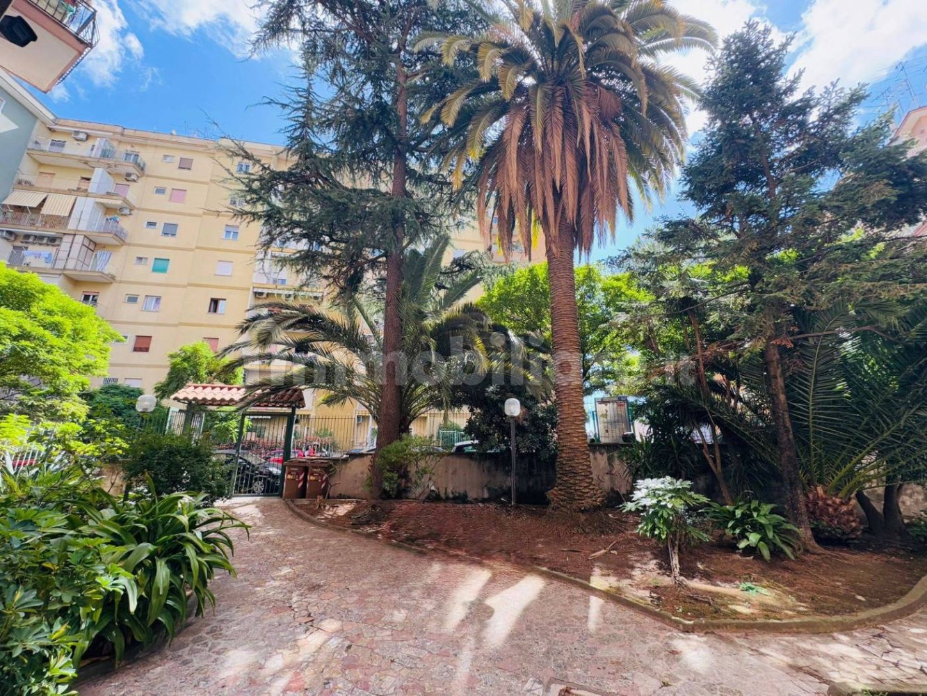 3 bedrooms Apartment in Naples, Italy No. 349707