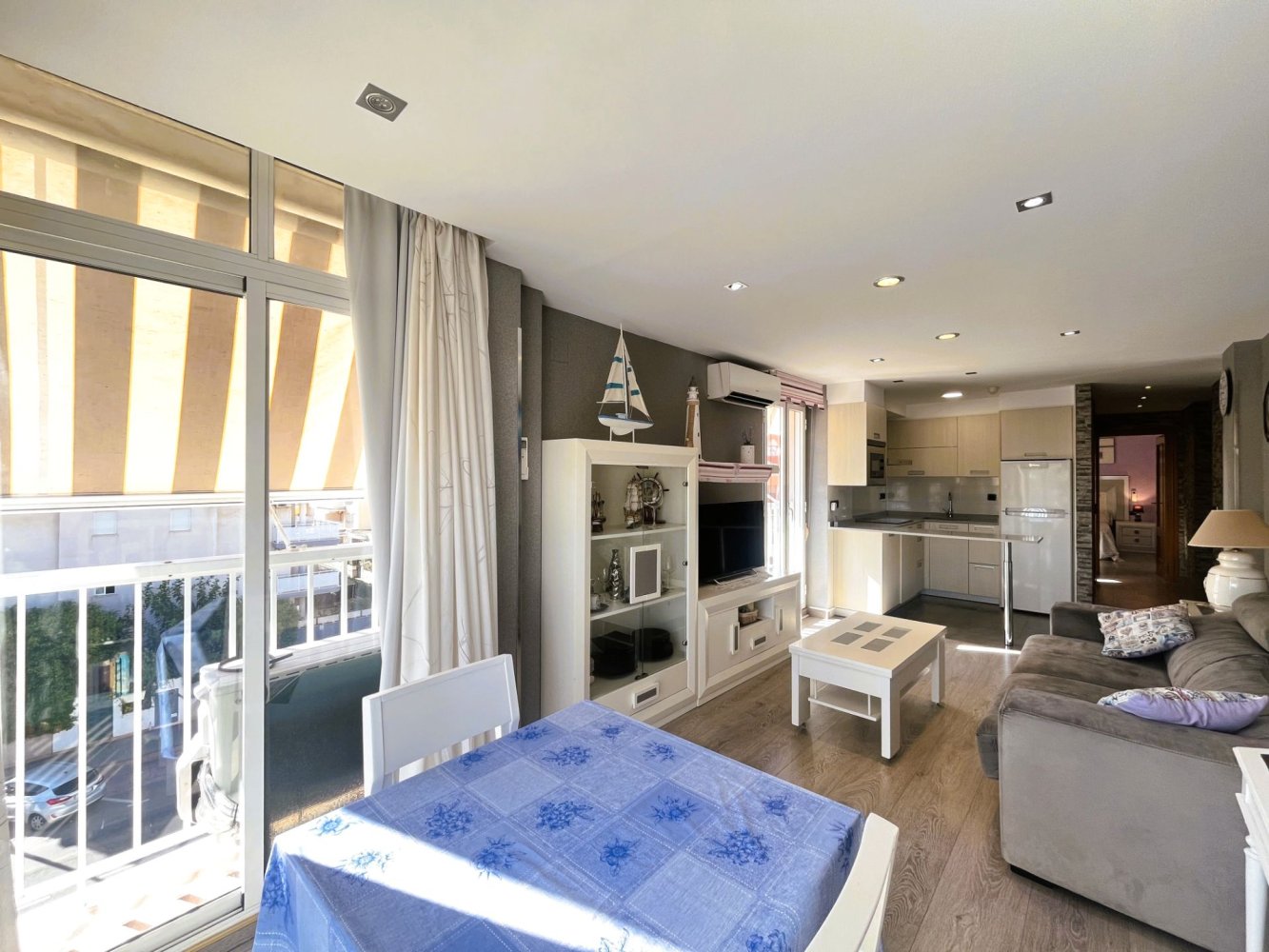 1 bedroom Apartment in Valencia, Spain No. 270063