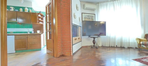 11-salle Maison à Camaiore, Italy No. 211010 5