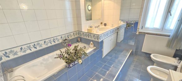 11-salle Maison à Camaiore, Italy No. 211010 17