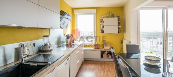 3 bedrooms Duplex in Evry, France No. 175069 4