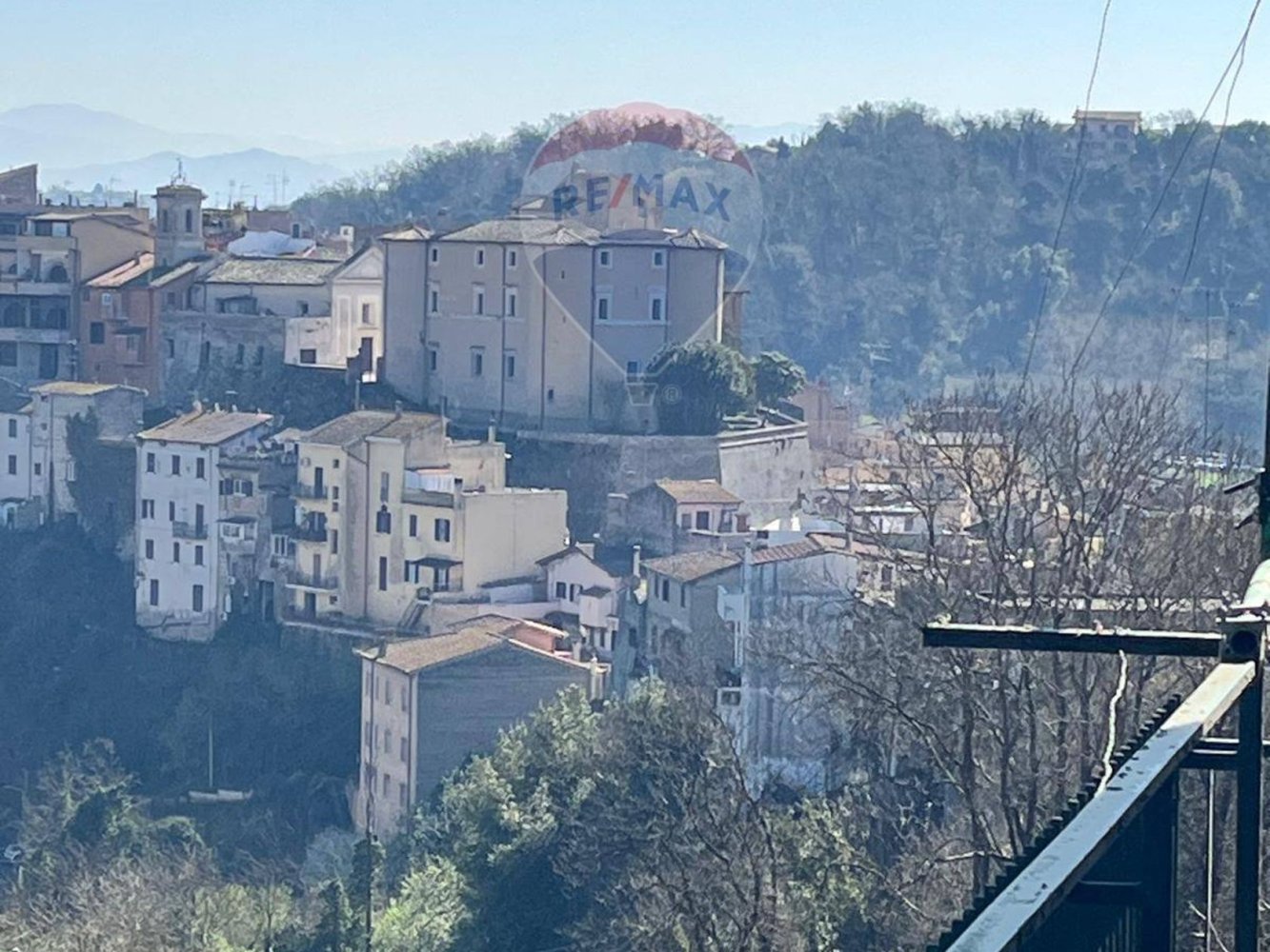 Квартира с 2 спальнями в Риано, Италия № 81536