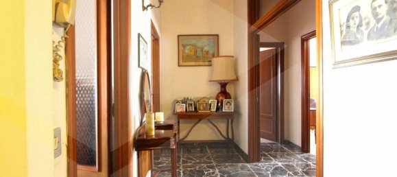 Villa de 5 habitaciónes en Calcinaia, Italy No. 40184 5