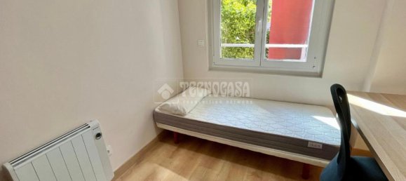3 rooms Apartment in Zaragoza, Spain No. 145759 10