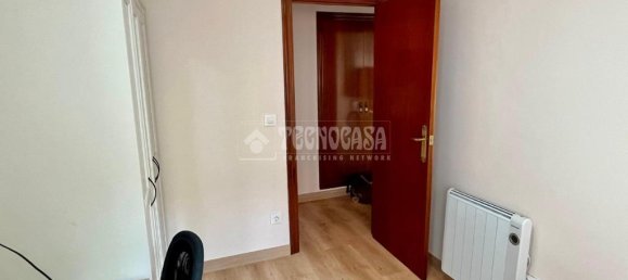 3 rooms Apartment in Zaragoza, Spain No. 145759 19