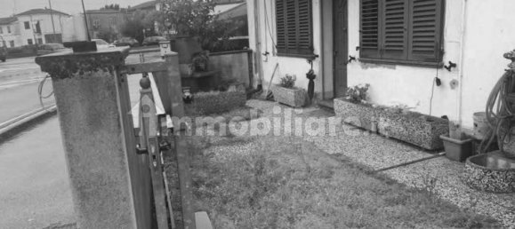 6 bedrooms Apartment in Jolanda di Savoia, Italy No. 19560 3