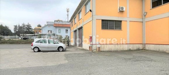 2-salle Entrepôt à Monte Compatri, Italy No. 111635 19