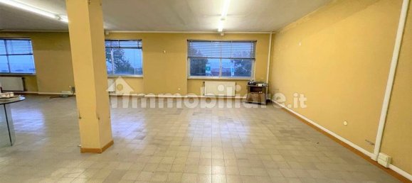 2-salle Entrepôt à Monte Compatri, Italy No. 111635 7