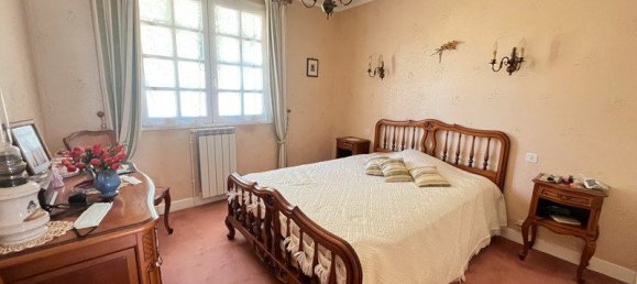 3 bedrooms House in Mehun-sur-Yevre, France No. 276692 5