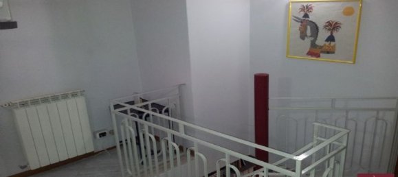 مكتب في Santa Flavia, Italy 105متر مربع رقم 87898 10